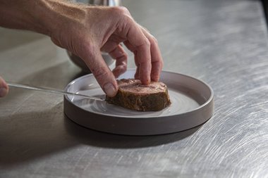 Geniet van de kalfssukade.